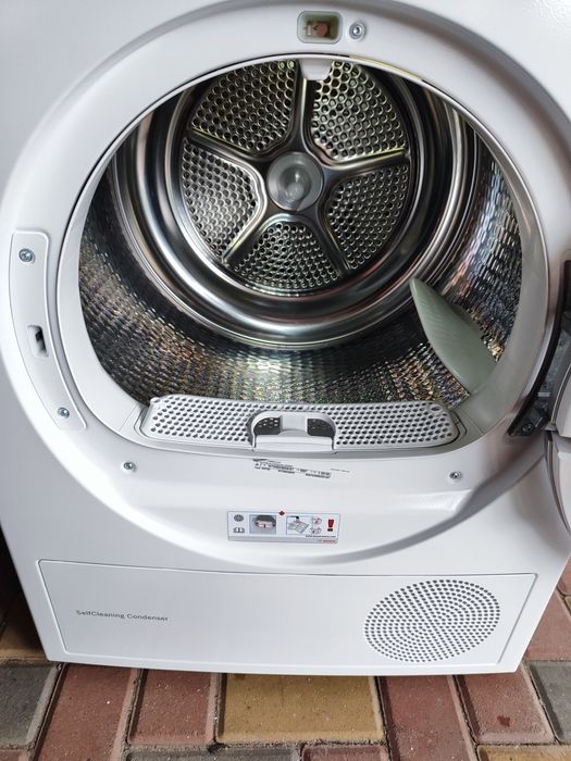 Сушильна машина Bosch