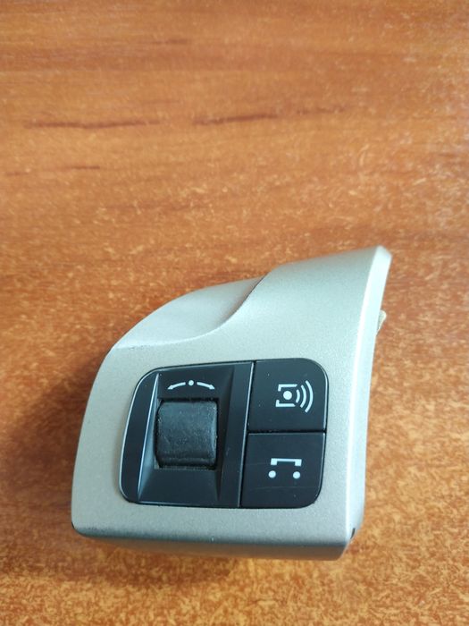 Кнопка керма ліва Опель зефіра б