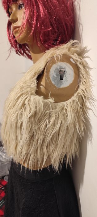 Sztuczne futro, bolerko, kamizelka