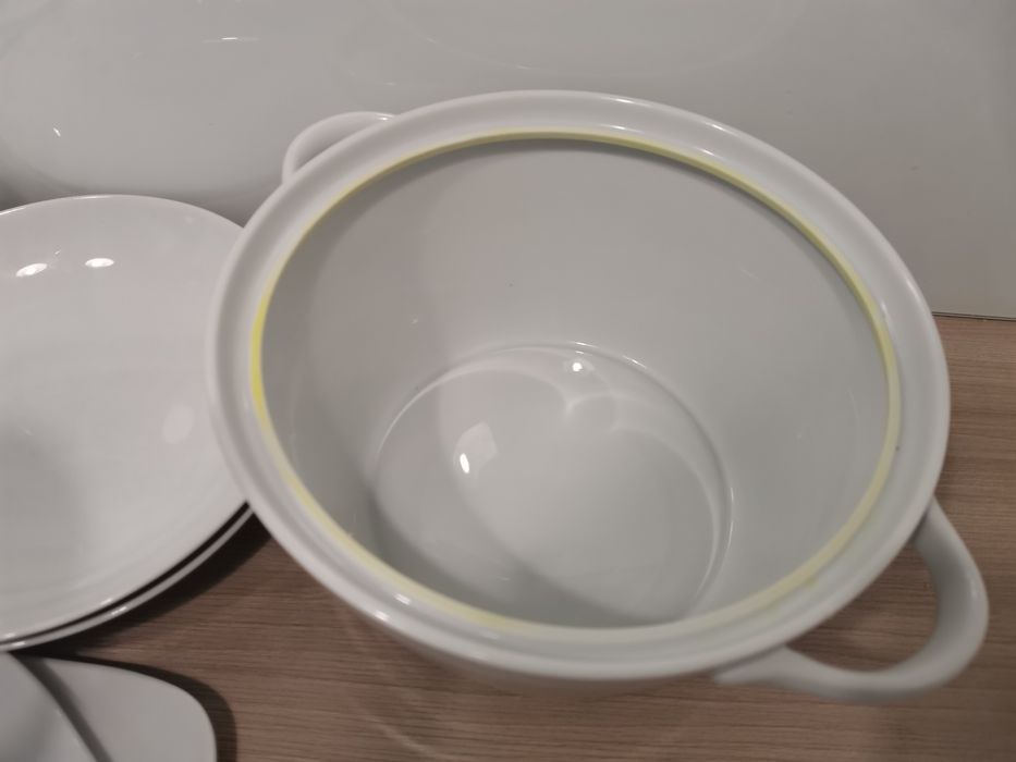 Serwis obiadowy Wawel biała porcelana stan bdb