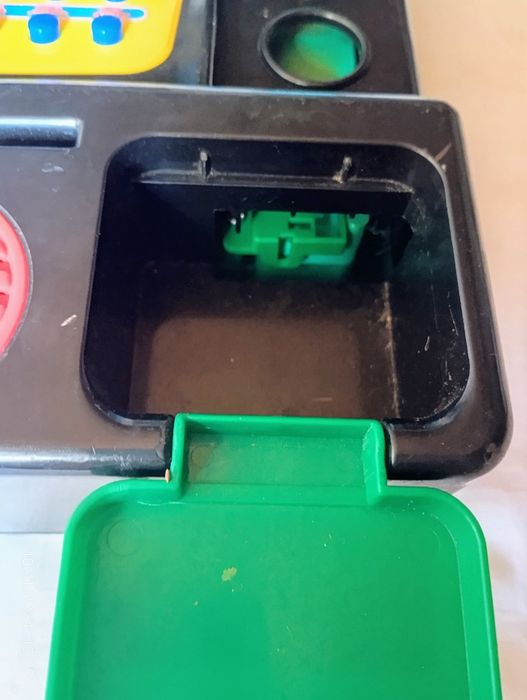 Telefone público de brincar anos 70/80.