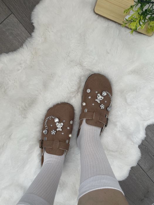 неймовірні мюллі сабо під замш