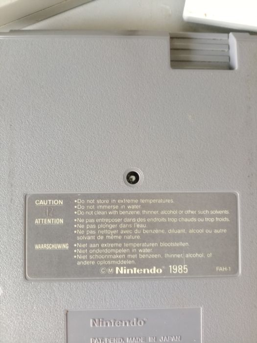 Nintendo NES + jogo