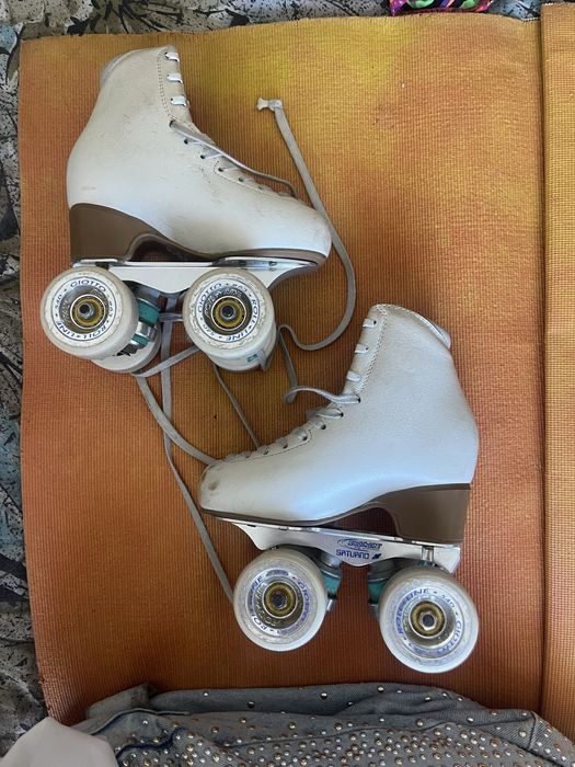 patins EDEA (patinagem artistica)