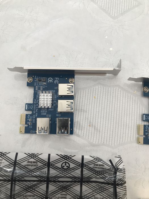 Hub 1x PCIE p/ 4xUSB Riser Hub selado