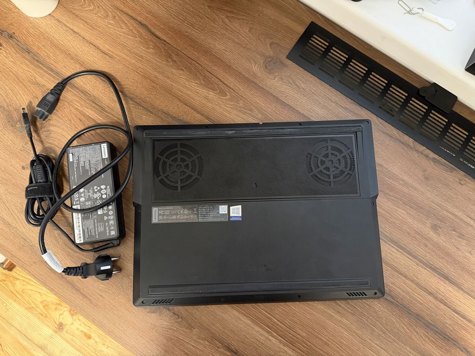 Lenovo Legion i5-8300H RAM 16gb Gtx 1050 Ti Windows 11