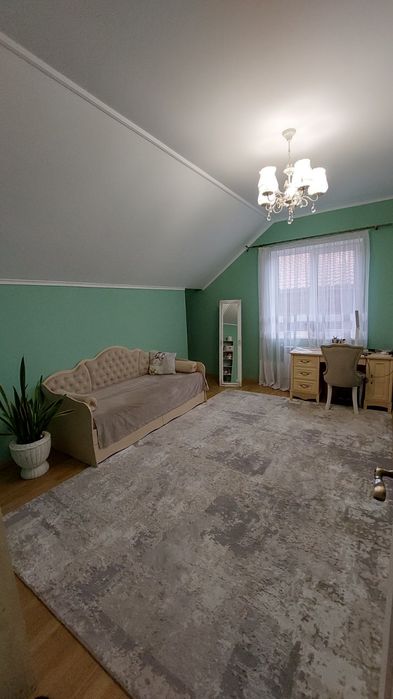 Продаж 2х поверховий будинок  по вул.козача