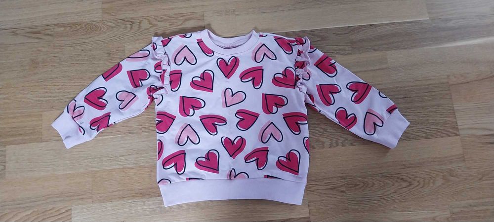 2 bluzy Sinsay rozm. 98, stan bdb, bluza serca, kurtka, czapki