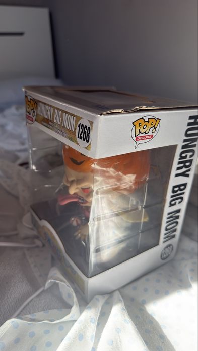 Pop big mom