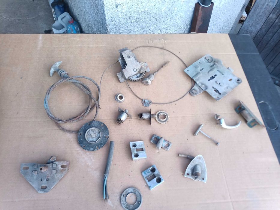 FSO Warszawa 223,224