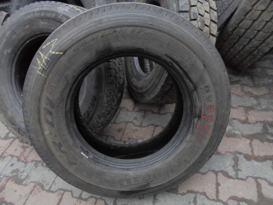 Opona 285/70R19.5 PIRELLI FR 01 (600 netto)