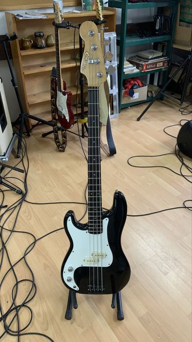Leworęczna japońska Gitara Basowa Precision Bass Encore E83 P Bass
