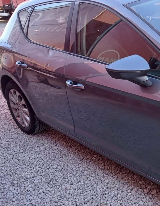 Drzwi lewe prawe przod tył leon 3 III 5d lx7r