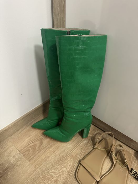 Kozaki wiosenne na słupku 37 skóra węża