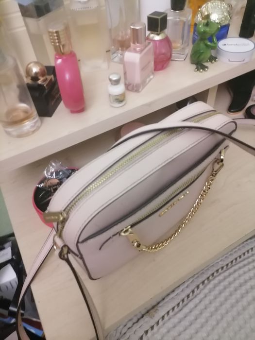 Фирменная дамская сумочка Michael KORS  пудрового цвета,  кожаная.