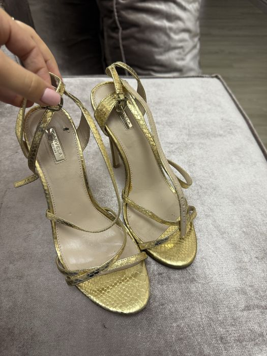 Босоніжки carvela оригінал