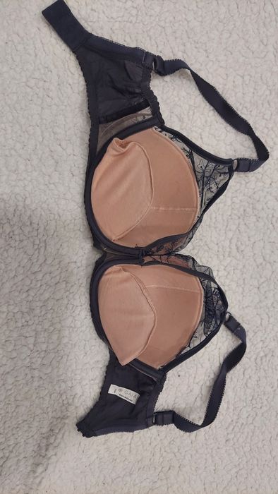 Biustonosz Gaia 70 E stan idealny