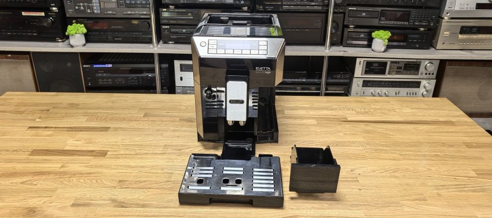 Кавова машина Delonghi Eletta Cappuccino Top