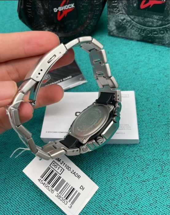 Мужские наручные часы Casio G-Shock GM-2110D-2A