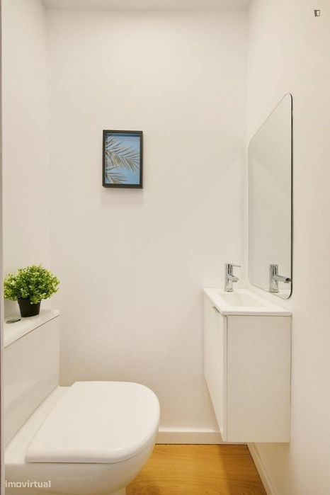 Quarto - localizado em Alvalade Lisbon