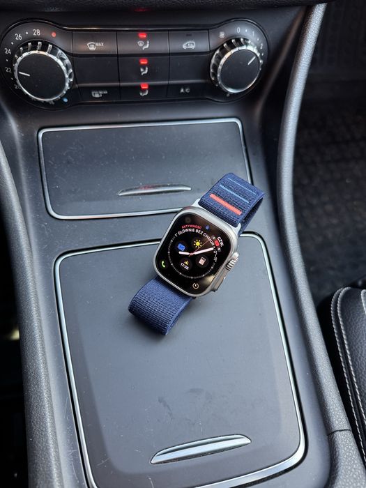 Apple Watch Ultra 2 gen 49 mm Naturalny Tytan Pasek Ocean + case