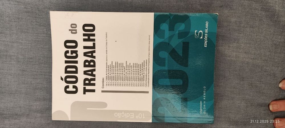 Livro " Código do Trabalho" usado