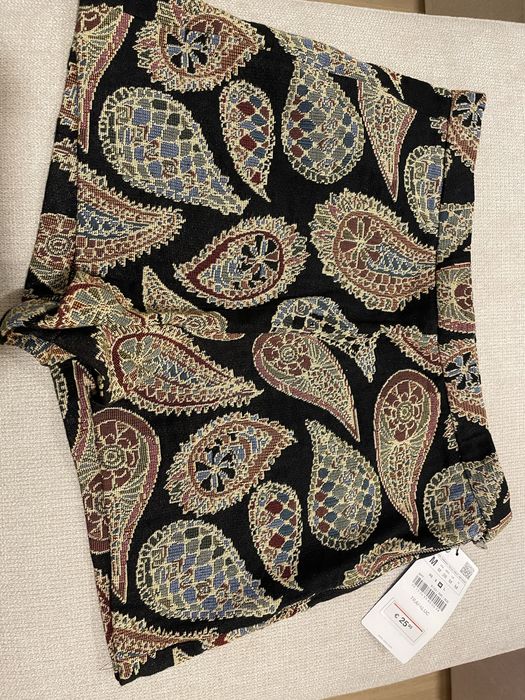 Calções zara com etiqueta