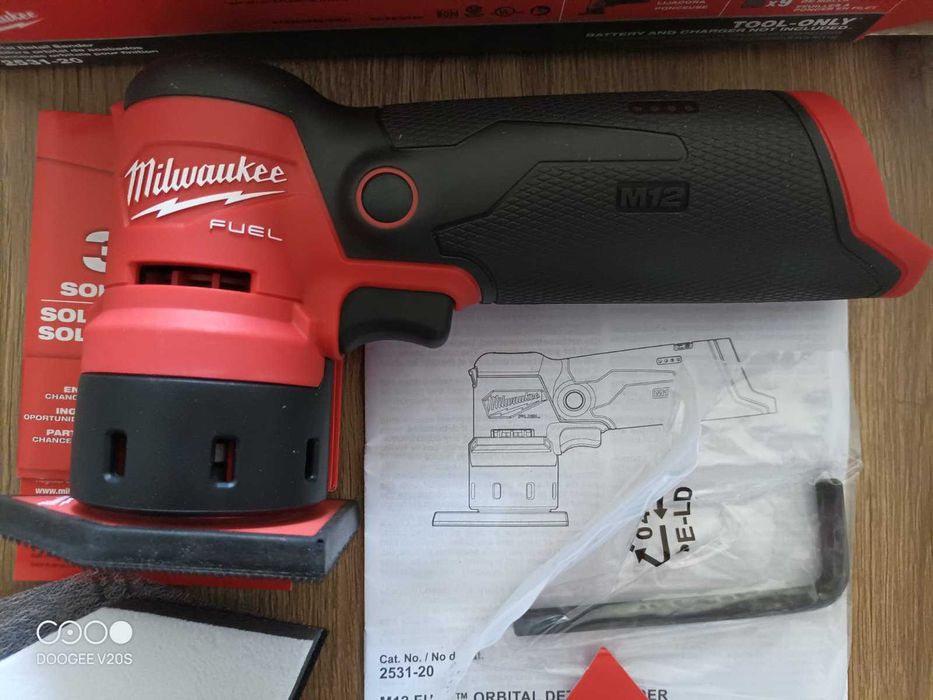 Milwaukee 2531-20 m12 Fuel Orbital Detail Sander