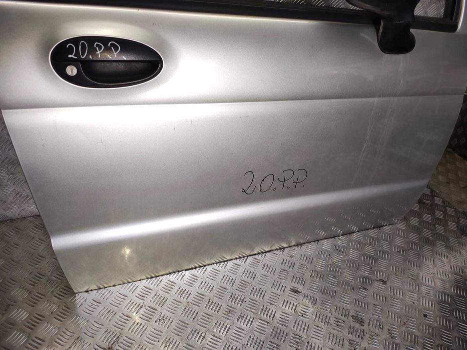 matiz drzwi prawy przód prawe przednie