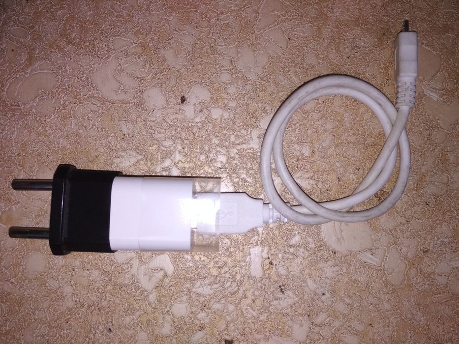 Зарядное устройство Apple 5W USB Power Adapter Watch iPhone iPod.