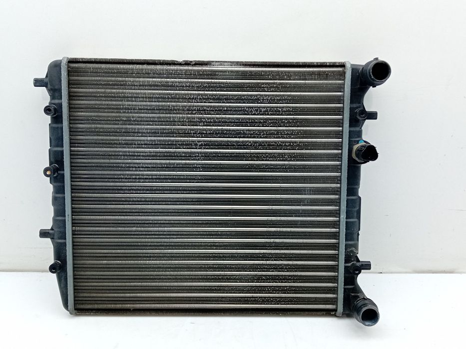 Radiador de água VOLKSWAGEN Fox (5Z1, 5Z3, 5Z4)