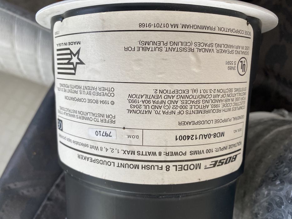 Colunas bose de encastre