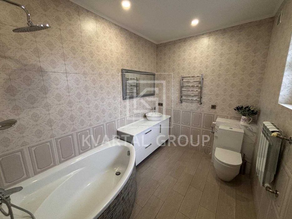 Продаж шикарного 2 поверхового будинку з ремонтом