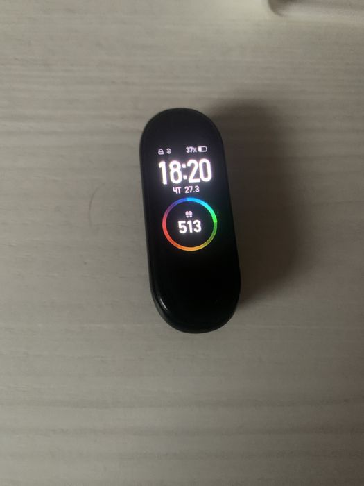 Продам xiaomi mi band 4