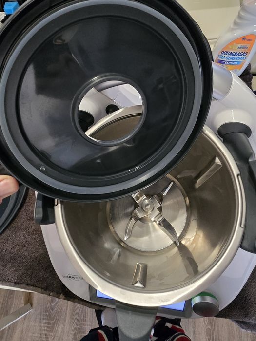 -Bimby Tm6 com 2 copos de Junho de 2024