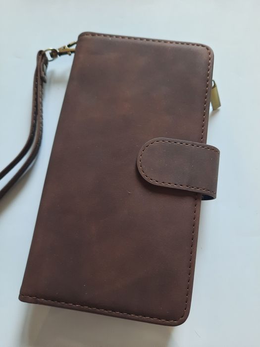 Etui na IPhone 11 zamykany  wizytówka z miejscem na kartki