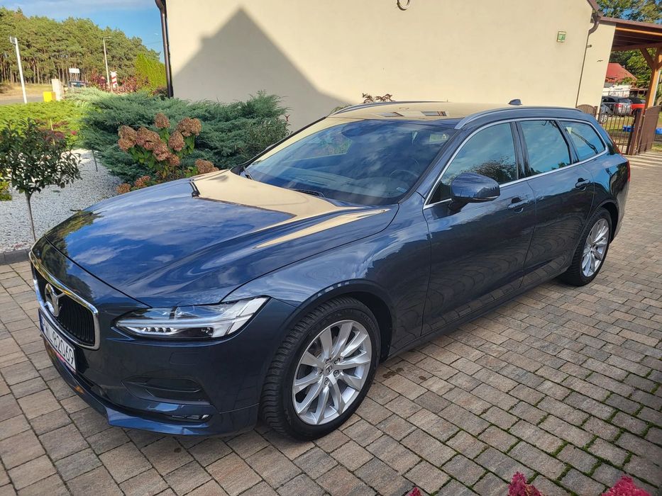 Volvo V90 Serwisowany D4 Momentum Skóry