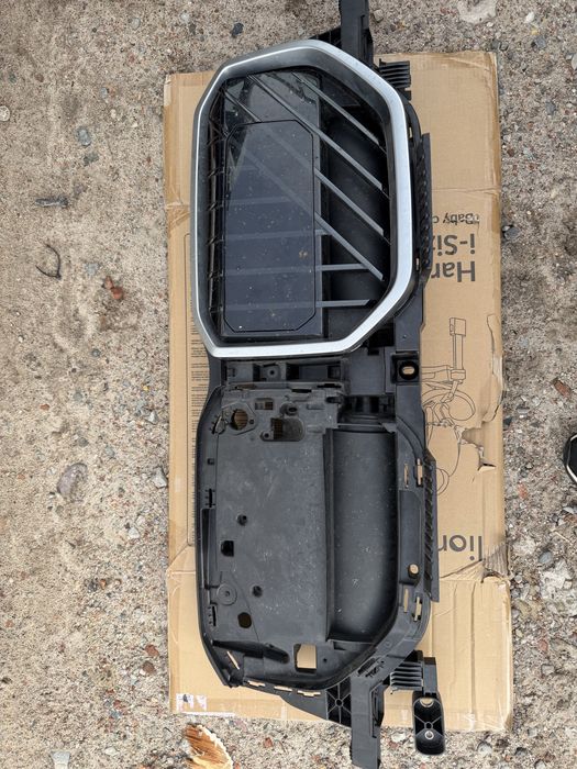 Жалюзі решітка bmw g45