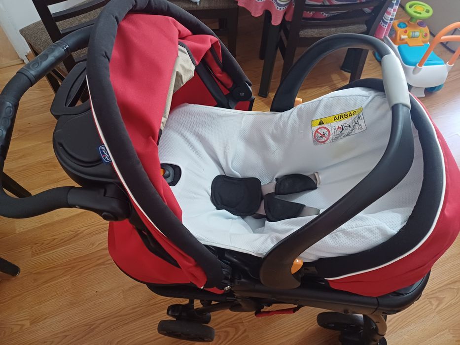 Vendo carrinho Chicco +ovo+ base asse..nto conjunto.435859262130114563