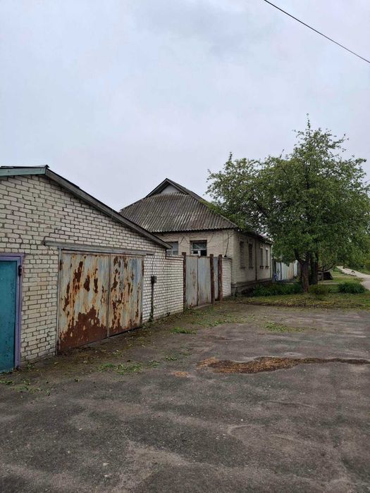 Продам пол домав г. Путивль