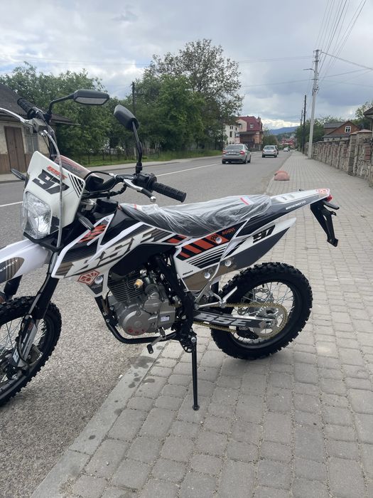 Мотоцикл BSE S1-150