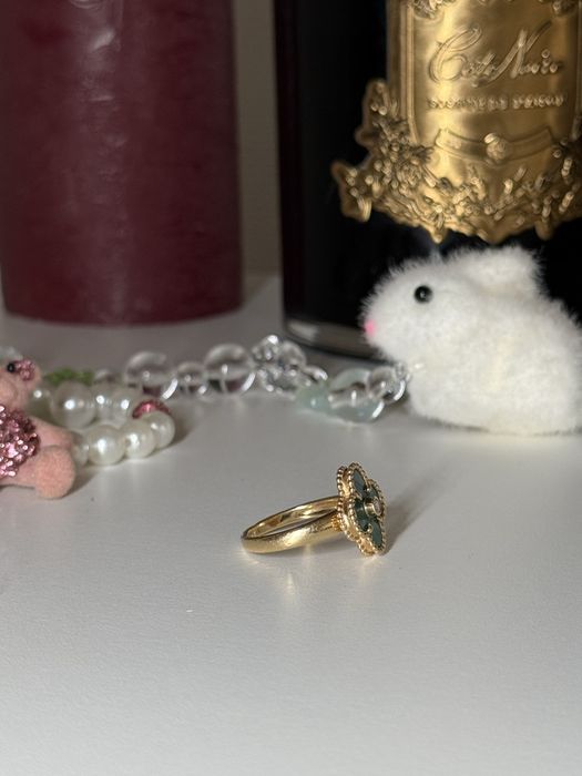 Кільце Van Cleef&Arpels