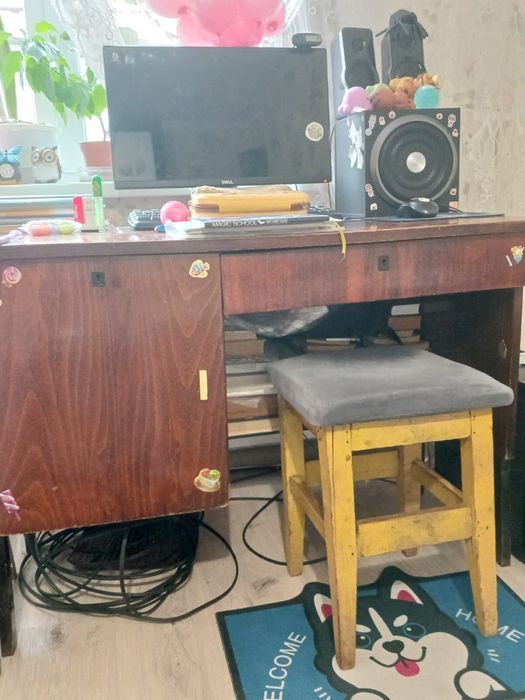 Детский письменный стол
