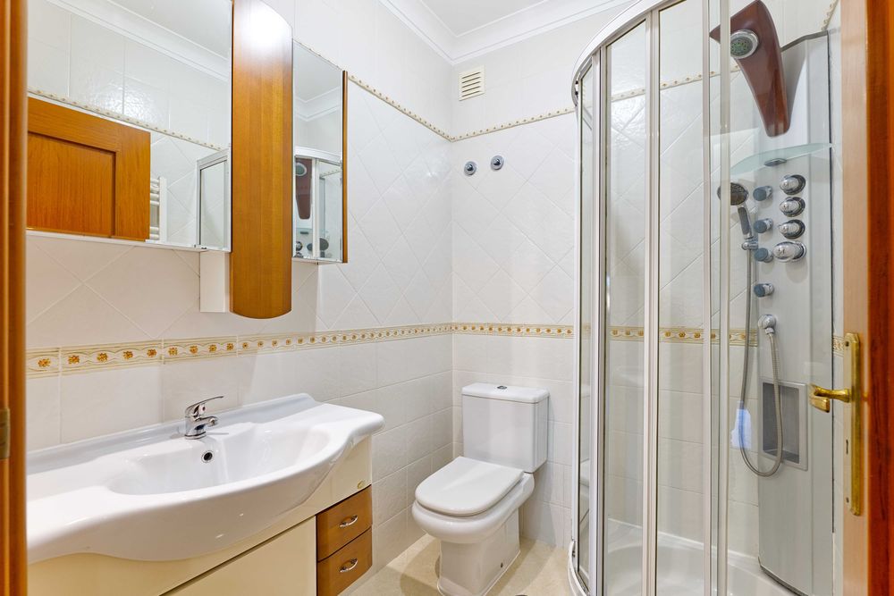 Apartamento T2 com 2 Varandas, Parqueamento e Arrecadação – No Centro de Mafra