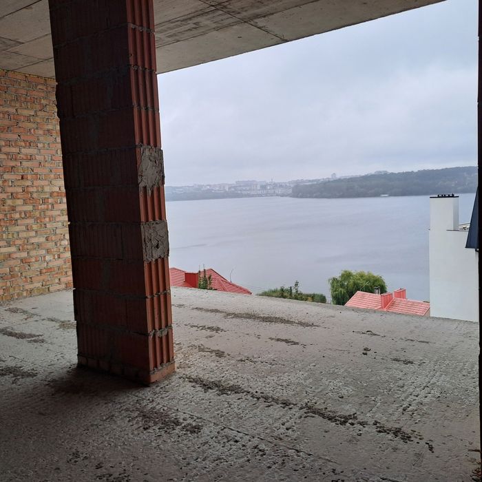 Квартира з видом на озеро!