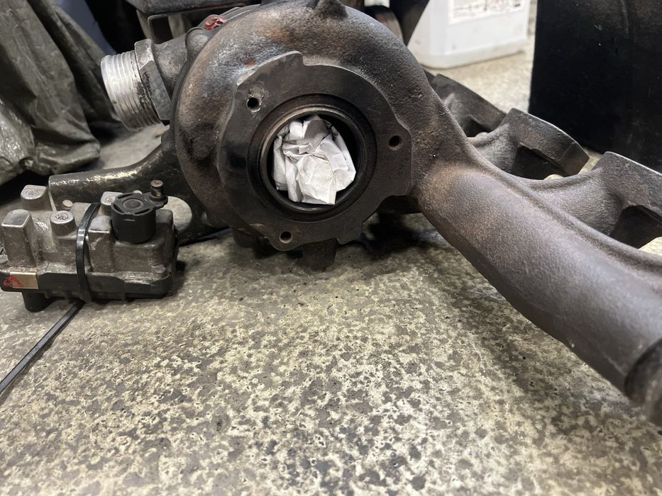 Турбіна volvo xc60 xc 90 s80 v70 c30. 30774670