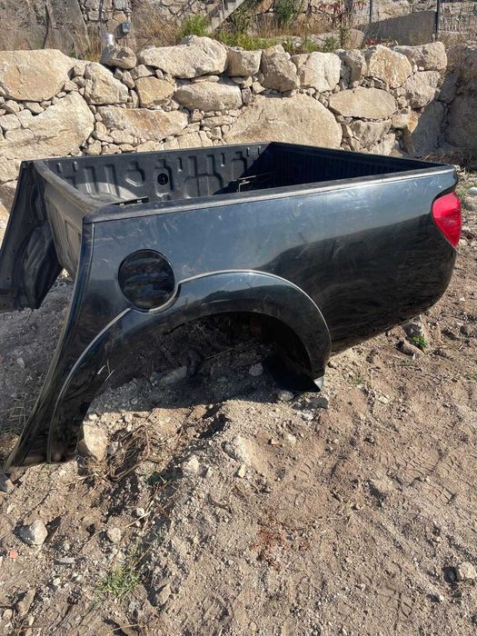 Caixa de carga Mitsubishi L200