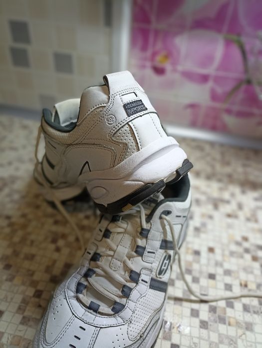 Кроссовки Skechers,46 размер.