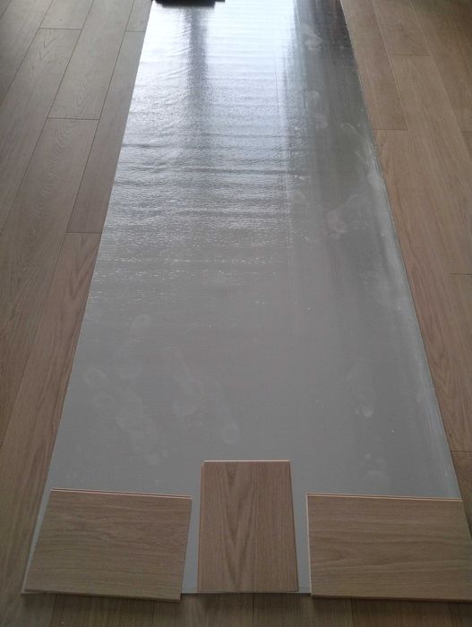 Sprzedam paczkę pociętych  paneli Dąb beżowy lakierowany- Quick-Step