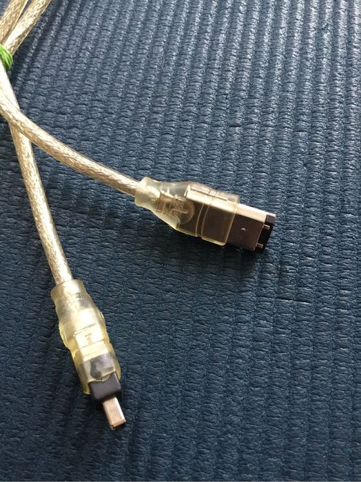 KAbel FireWire  do przesyłu danych